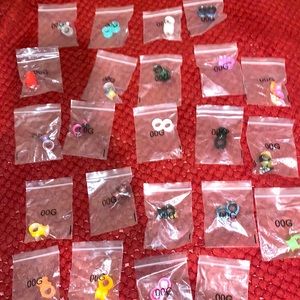 00 gauge silicone ear tunnels